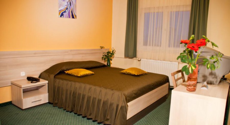 Hotel Apollo Wellness Club Sangeorgiu de Mures