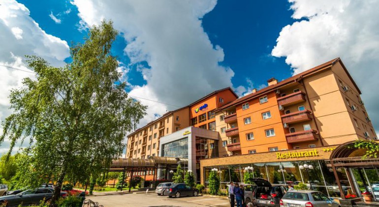 Hotel Apollo Wellness Club Sangeorgiu de Mures