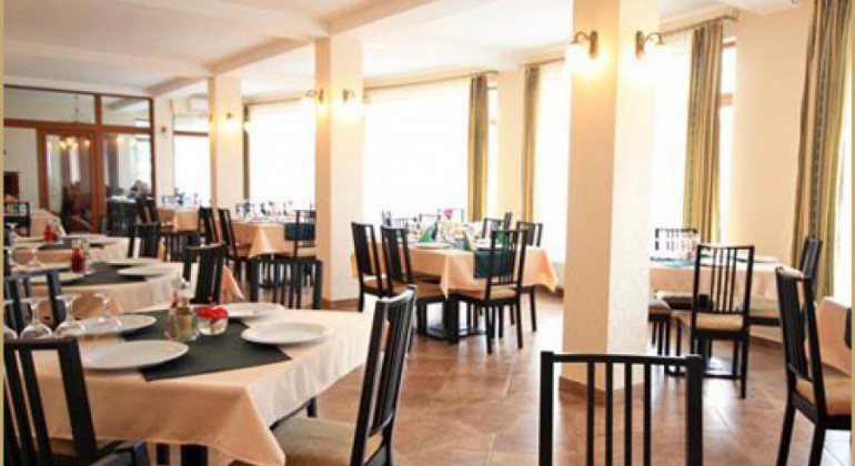 Pensiunea Regal Bardesti