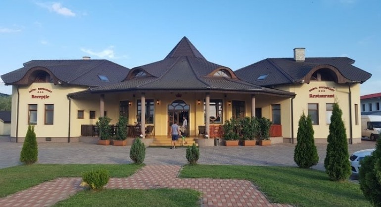 Pensiunea Szili Csarda Ernei